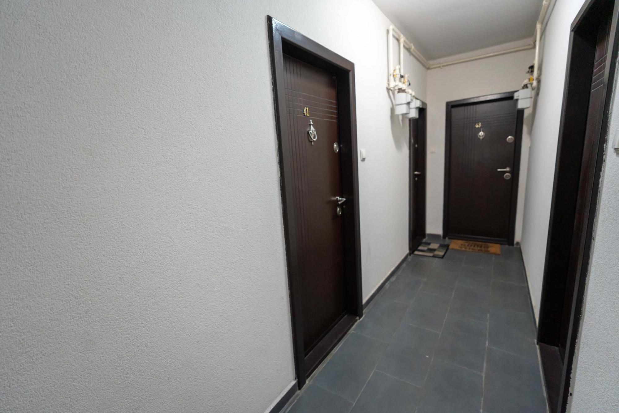 Hotel Studio Titan Bucharest Exterior photo